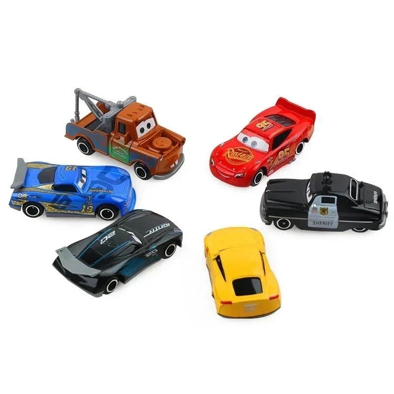 سيارة جاكسون ستورم من كارس المعدنية – سيارة السباق الزرقاء بتصميم Die-Cast | Jackson Storm Die-Cast Metal Toy Car – Cars Racing Collectible