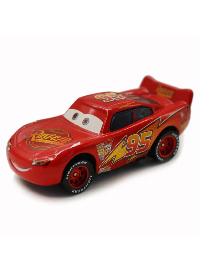 سيارة لايتنينج ماكوين من كارس المعدنية – سيارة السباق الحمراء رقم 95 | Lightning McQueen Die-Cast Metal Toy Car – Cars Racing Collectible #95