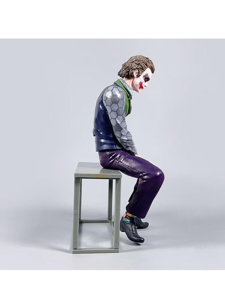 مجسم الجوكر بتصميم واقعي وتفاصيل دقيقة – تمثال للعرض والاقتناء | Realistic Joker Collectible Figure – Detailed Display Statue